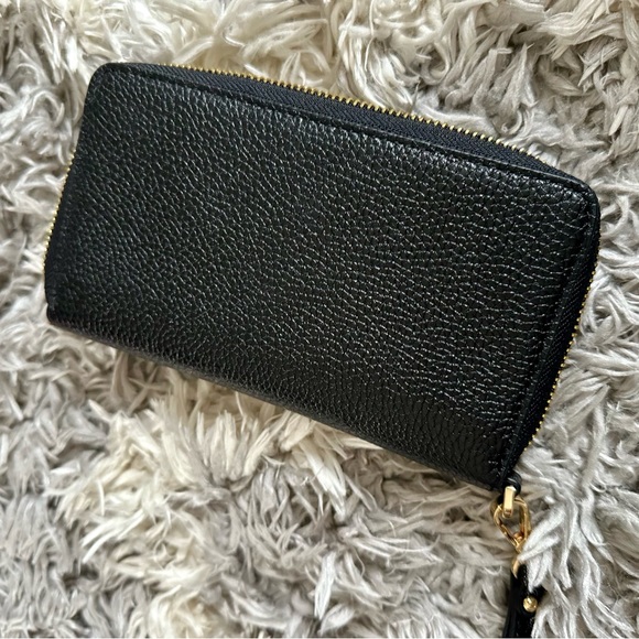 Brand new, Michael Kors, large leather tote, and wallet - Picture 7 of 8